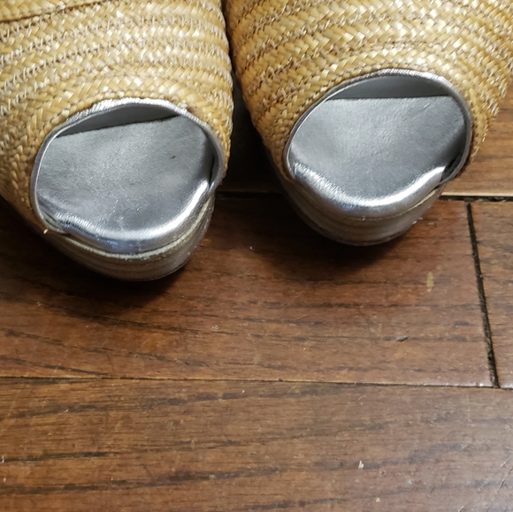 Valentino Peep-toe Pumps - Picture 6 of 7